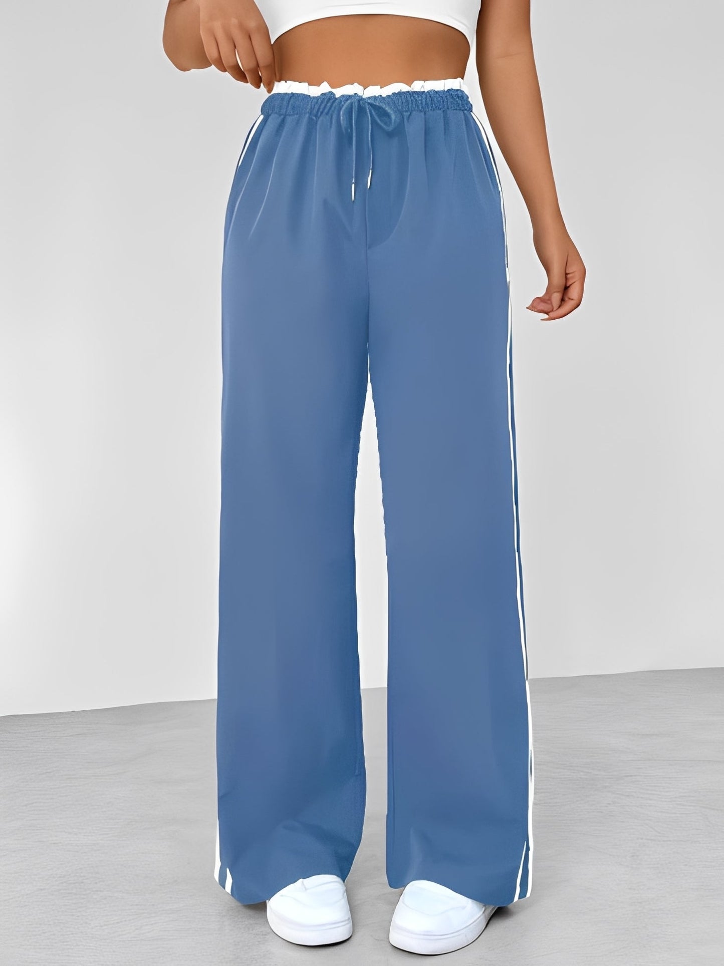 Damen Gerade-Hose mit Seitenstreifen – Weite Freizeit- und Streetwearhose für Alltag und entspannte Outfits