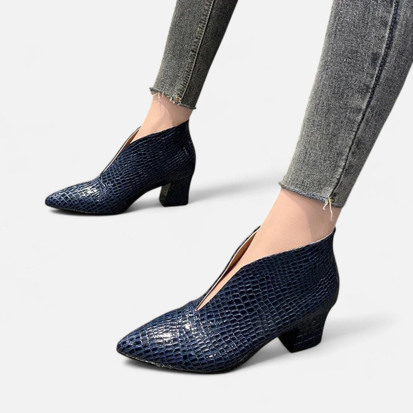 Damen V-Cut Stiefeletten aus Lackleder | Elegant & Modern für Herbst/Winter
