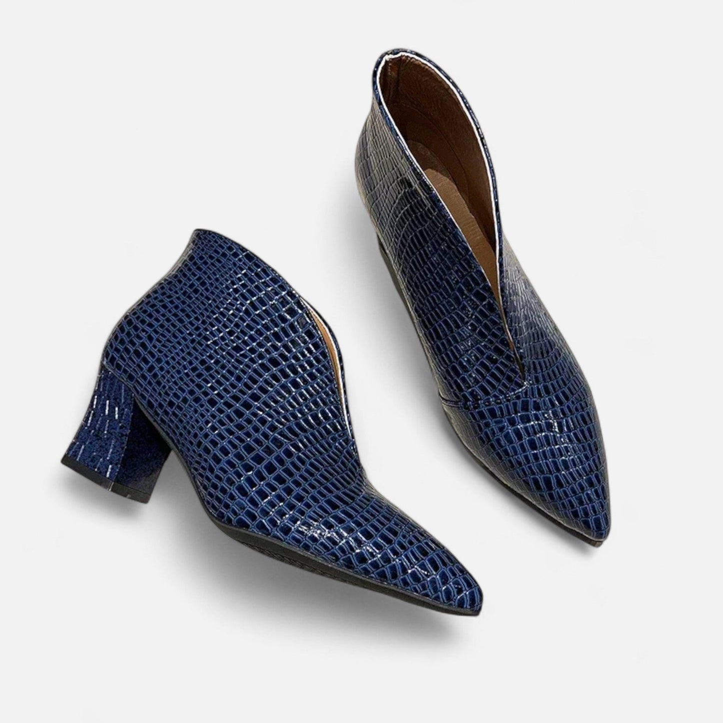 Damen V-Cut Stiefeletten aus Lackleder | Elegant & Modern für Herbst/Winter