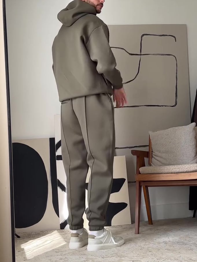 Herren Minimalistischer Jogginganzug | Moderner Schnitt mit Hoodie und Hose