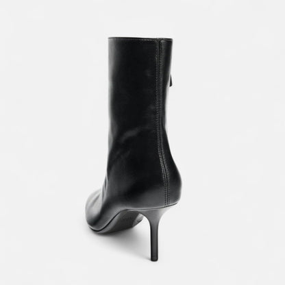 Damen Stiefeletten mit Spitze & Absatz | Retro-Luxus für elegante Outfits
