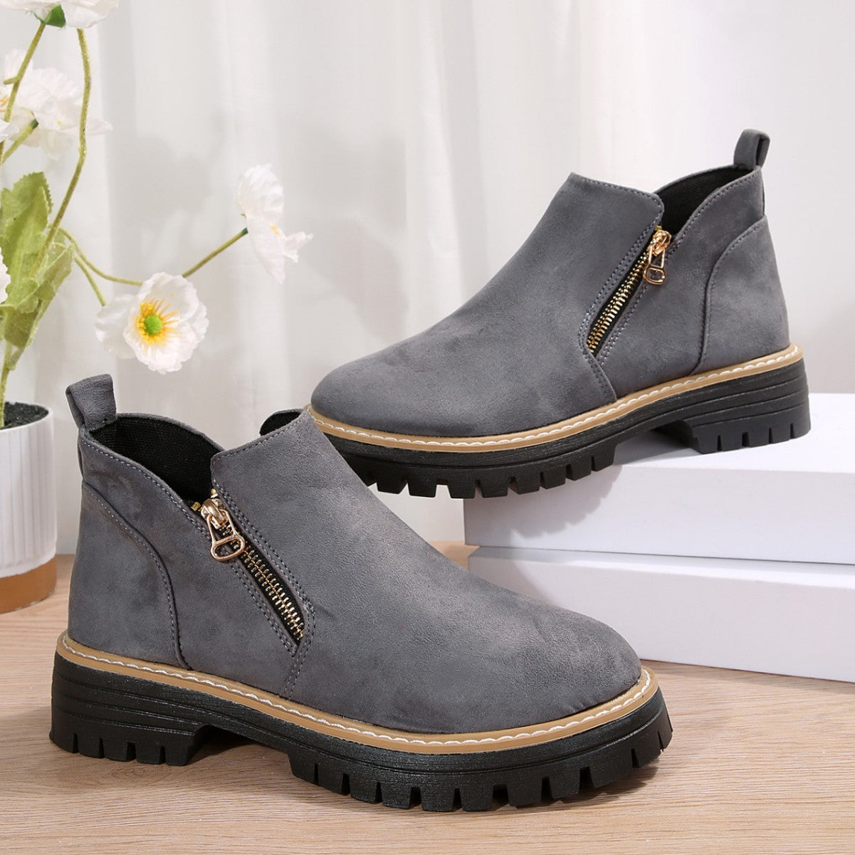 Damen Stiefelette mit Reißverschluss & robuster Profilsohle | Herbst/Winter