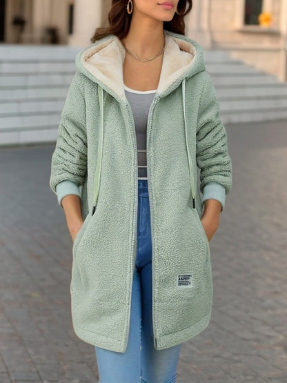Fleecejacke Damen mit Kapuze | Kuschelige Wärme & Stilvoller Winter-Look