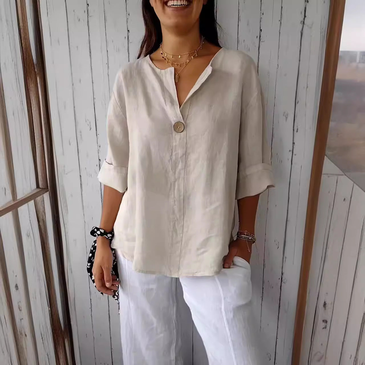 Damen Bluse mit V-Ausschnitt und 3/4 Ärmeln – Lockere Sommerbluse für Alltag und stilvolle Freizeitlooks