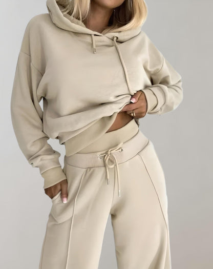 2-teiliger Hoodie- und Weitbein-Trainingsanzug für Damen | stylisch, bequem & modern geschnitten