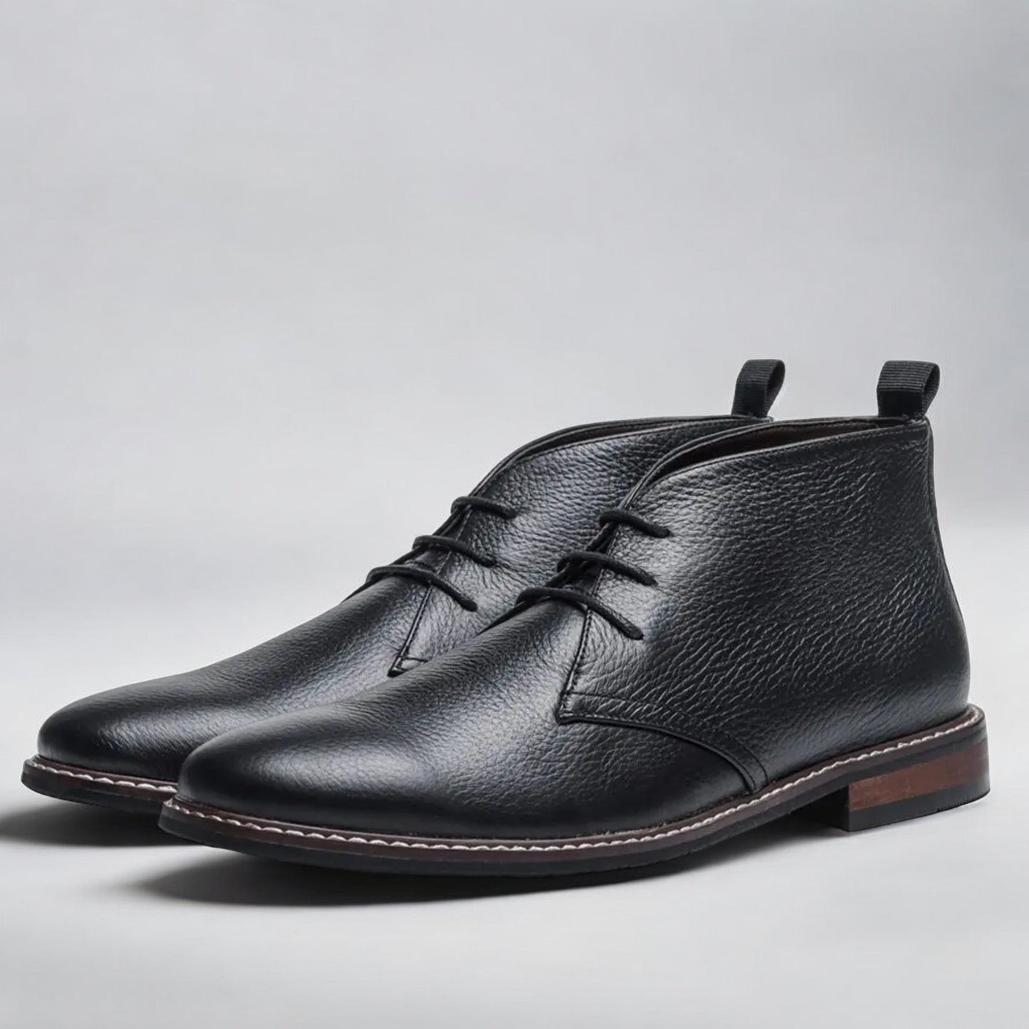 Herren Leder Boots | Elegante Chukka Stiefel für Alltag & Freizeit | Komfortabel & Zeitlos