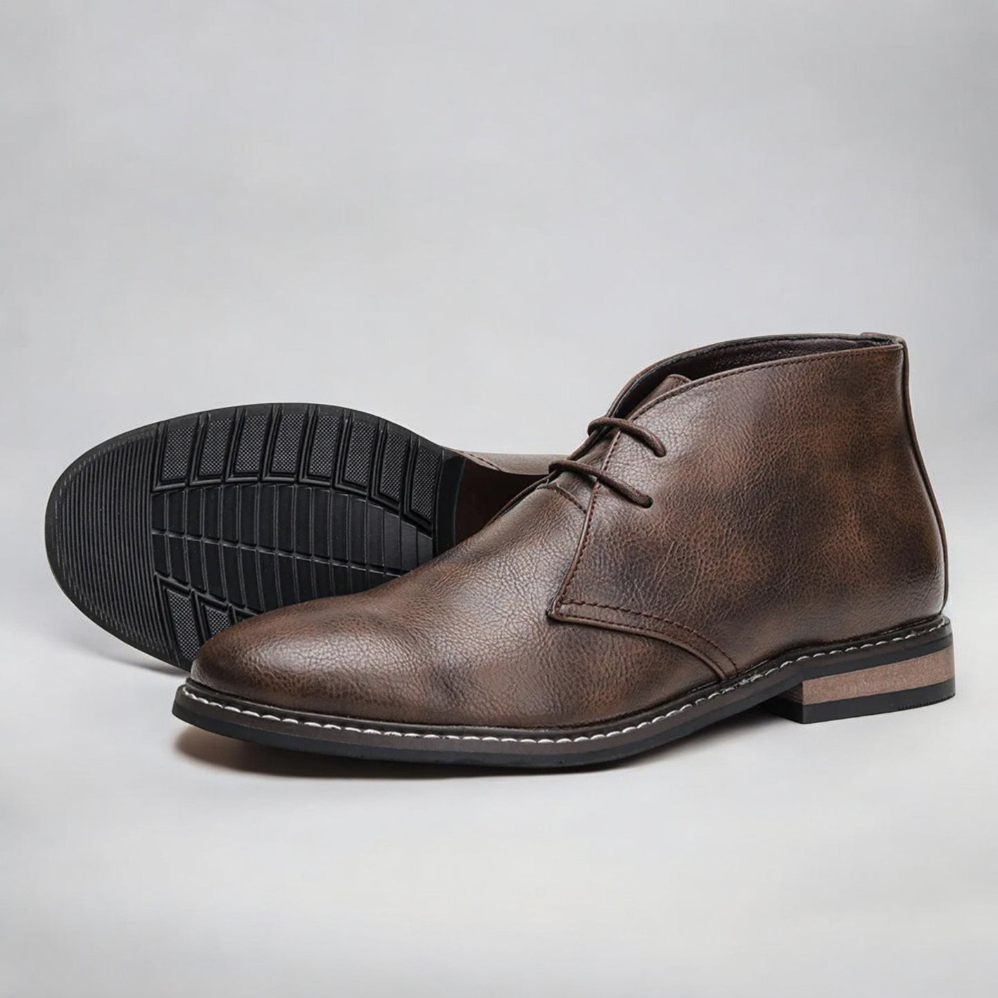 Herren Leder Boots | Elegante Chukka Stiefel für Alltag & Freizeit | Komfortabel & Zeitlos