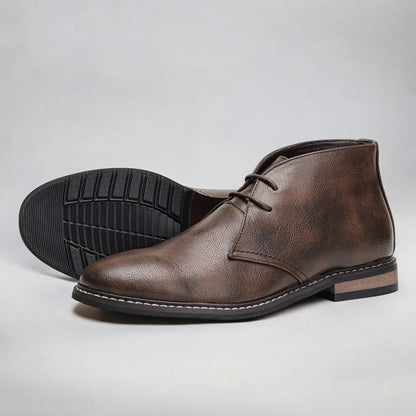 Herren Leder Boots | Elegante Chukka Stiefel für Alltag & Freizeit | Komfortabel & Zeitlos