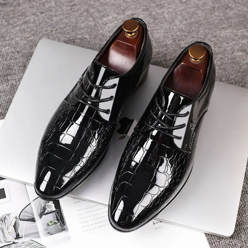 Vince – Herren Lackleder Oxford Schuhe mit Struktur & Schnürung | Elegante Formalschuhe für besondere Anlässe
