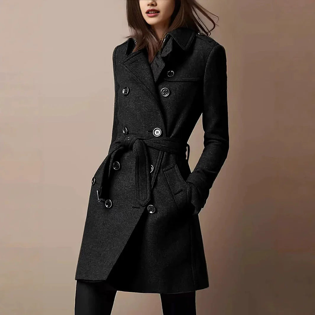Elvira | Damen Mantel Slim Fit mit Gürtel, Wollstruktur und Doppelreihe Knöpfe – Mittellang