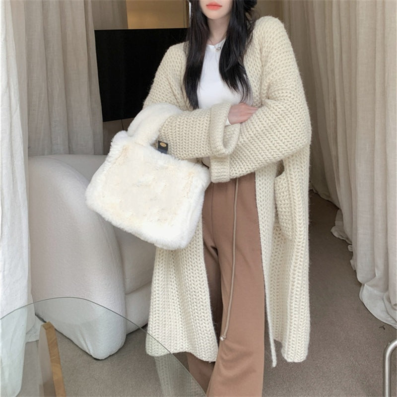 Damen Long Cardigan | Modisches Zopfmuster & Praktische Taschen