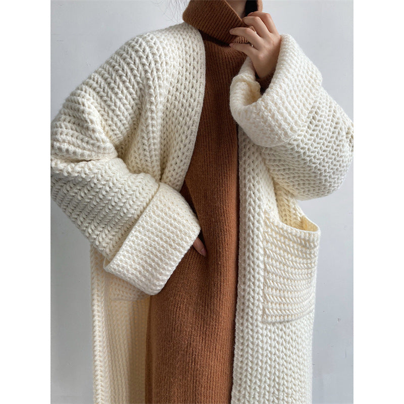 Damen Long Cardigan | Modisches Zopfmuster & Praktische Taschen