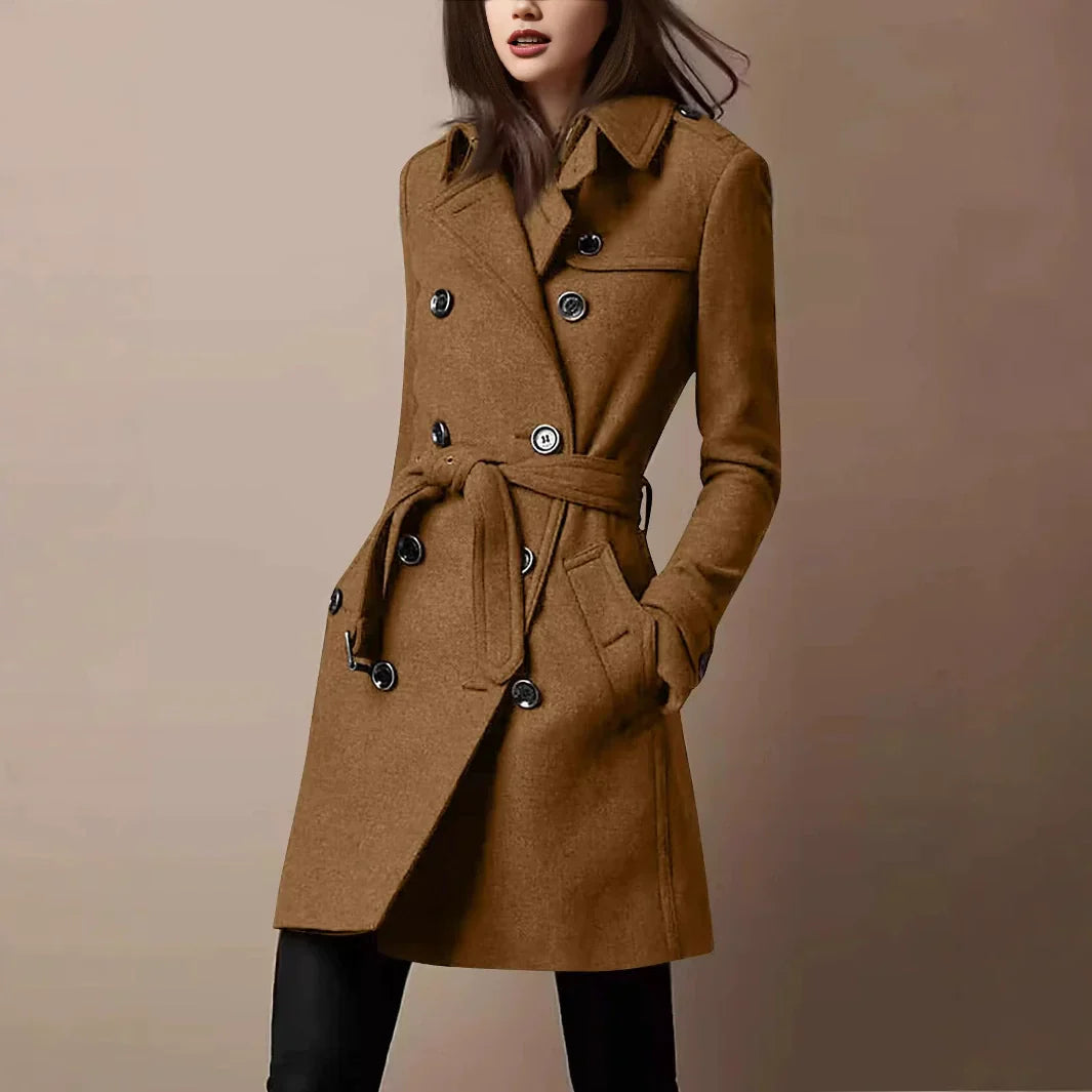 Elvira | Damen Mantel Slim Fit mit Gürtel, Wollstruktur und Doppelreihe Knöpfe – Mittellang
