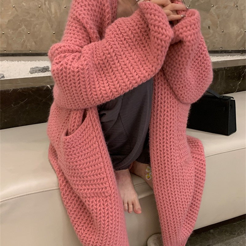 Damen Long Cardigan | Modisches Zopfmuster & Praktische Taschen