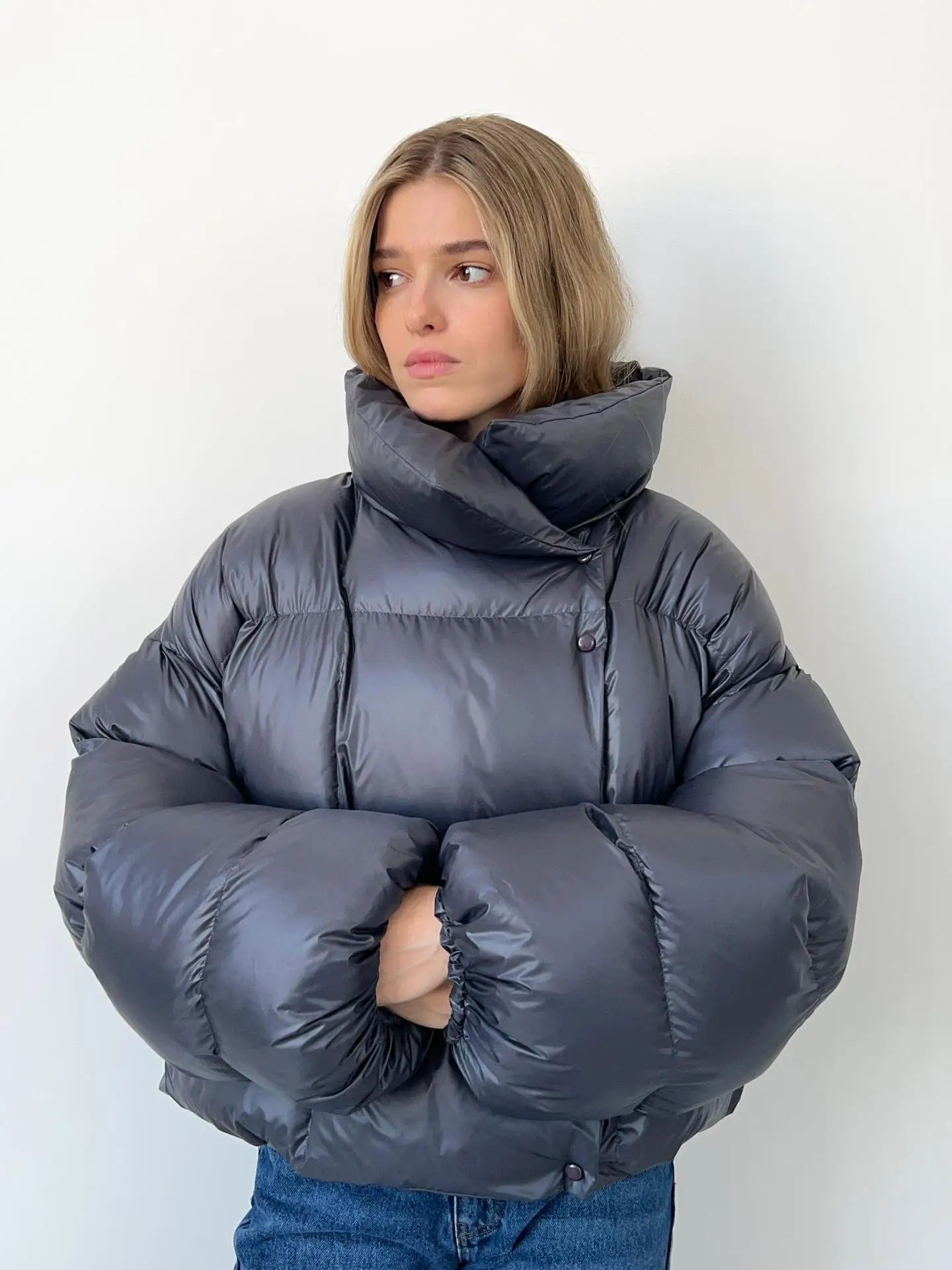 Kurze Damen Steppjacke | Warme Kapuze & urbaner Style für kalte Tage