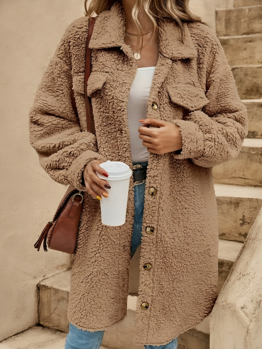 Maghild | Damen Overshirt aus Teddyfell mit Knöpfen & Taschen