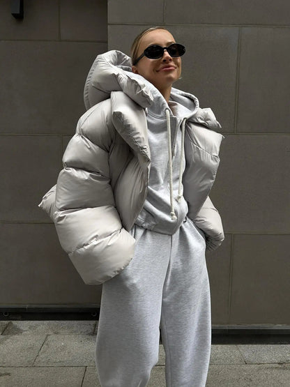 Kurze Damen Steppjacke | Warme Kapuze & urbaner Style für kalte Tage