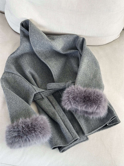 Wickelmantel Damen mit Fellärmeln | Eleganter Herbststyle für City & Office