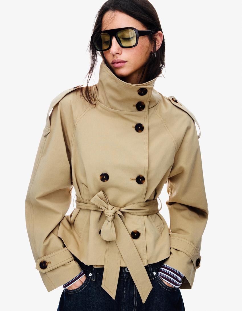 Kurztrenchcoat Damen mit Taillengürtel | Eleganter Übergangsstyle für City & Office