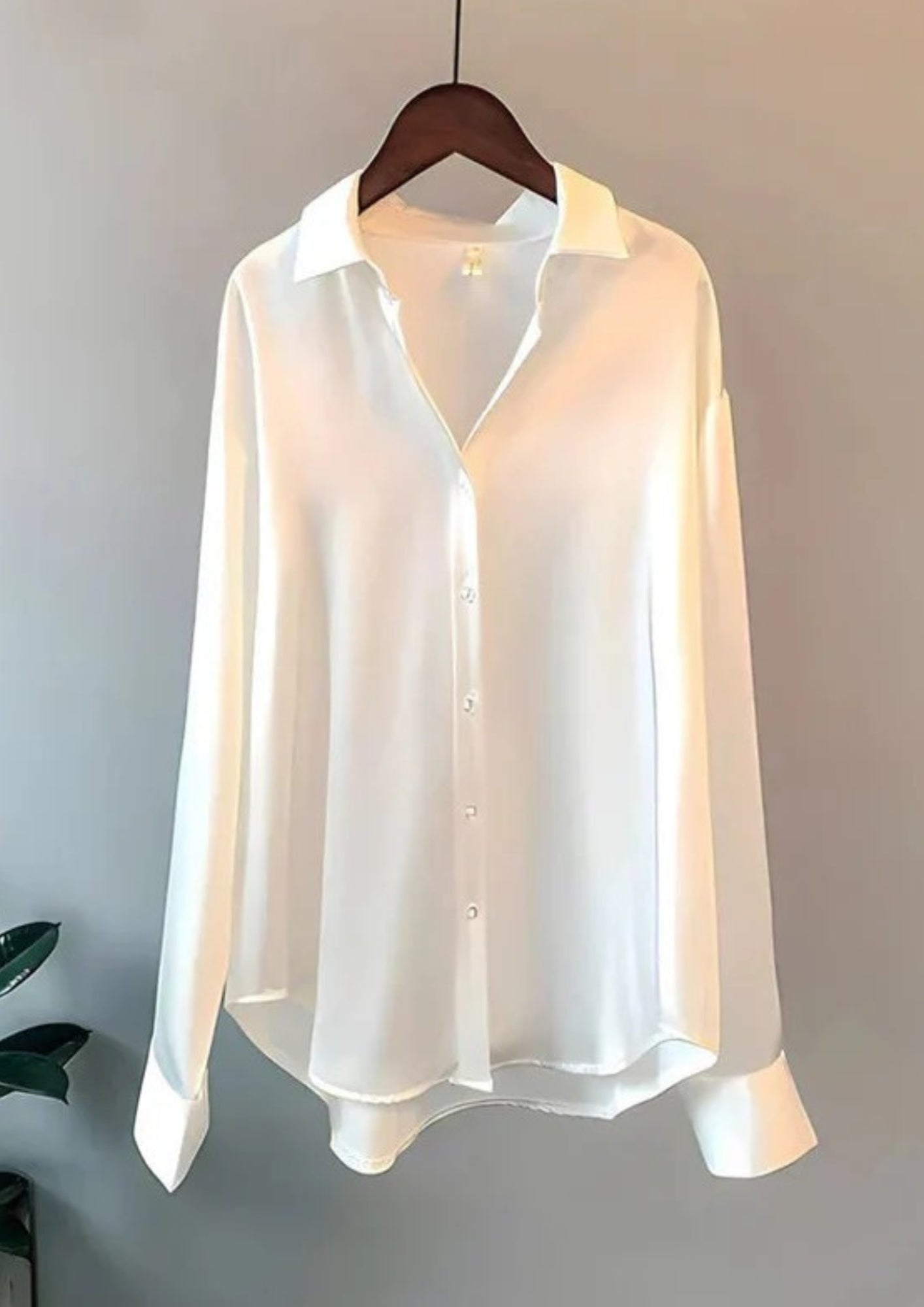 Damen Bluse mit klassischem Kragen und Knopfleiste – Zeitlose Bluse für Alltag und Büro
