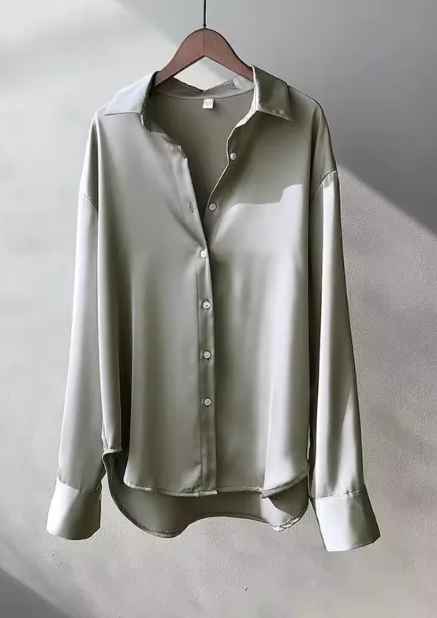 Damen Bluse mit klassischem Kragen und Knopfleiste – Zeitlose Bluse für Alltag und Büro