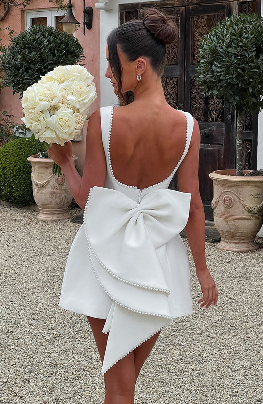 Elegantes Damen Cocktailkleid – Rückenfrei mit Schleifendetail