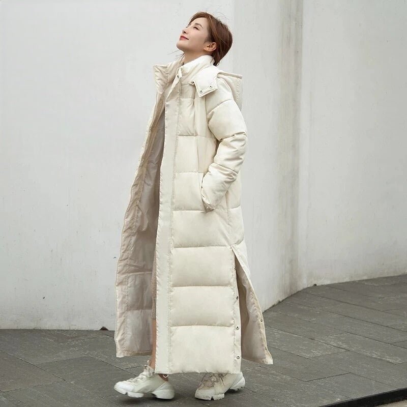 Langer Gesteppter Damen Wintermantel mit Kapuze – Warm, Funktional & Stilvoll