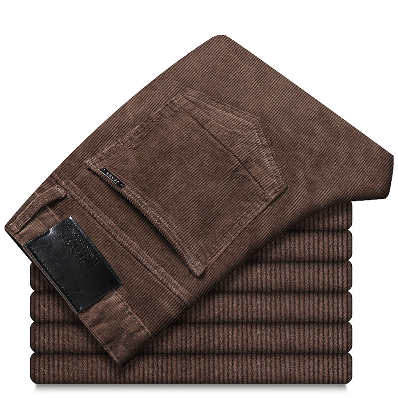 Herren Cordhose Slim Fit aus weichem Cordmaterial