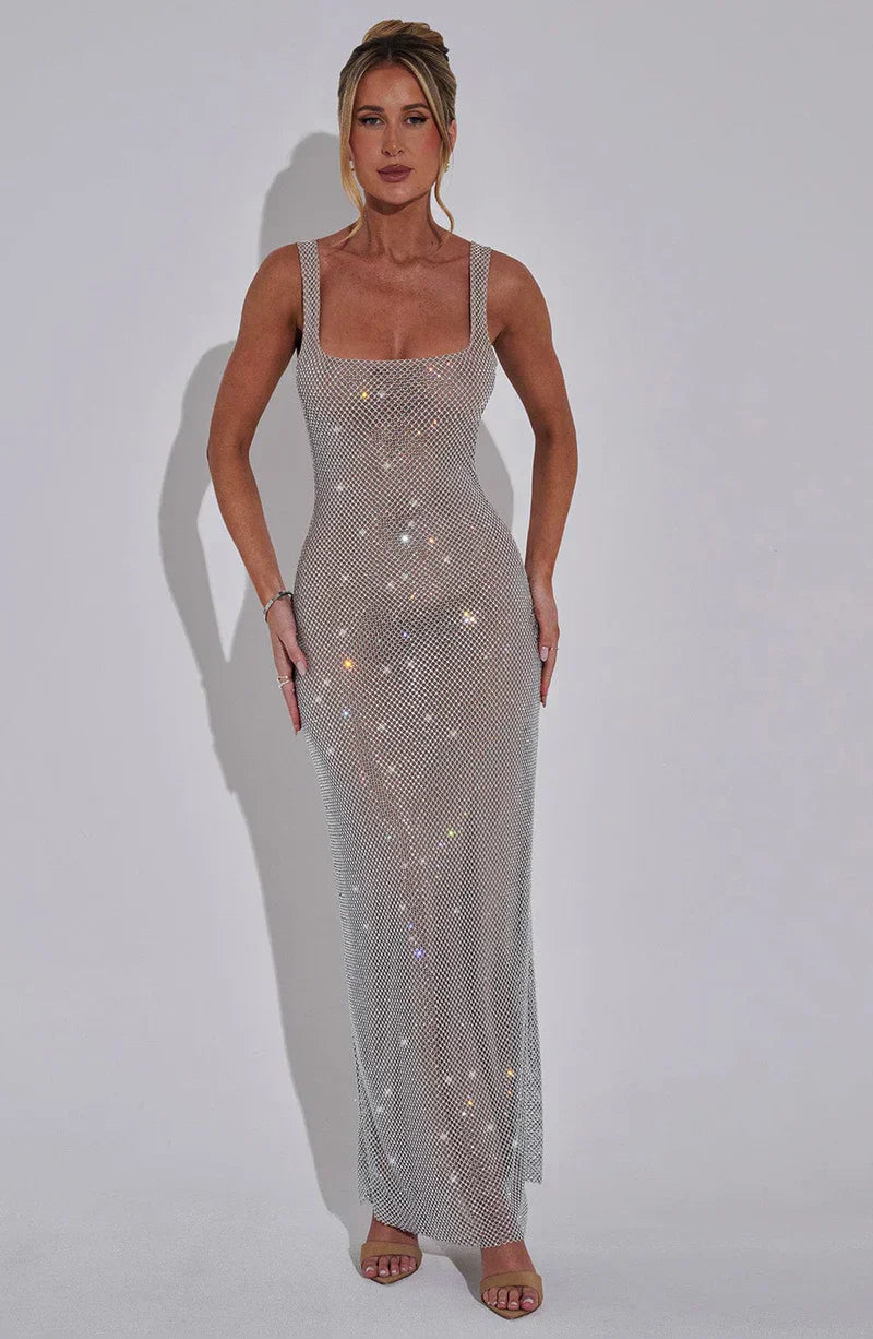 Glänzendes Figurbetontes Damen Maxikleid – Elegant, Sexy & Statement-Ready