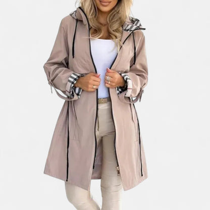 Damen Übergangsjacke mit Kapuze | Leicht, feminin & urban stylisch