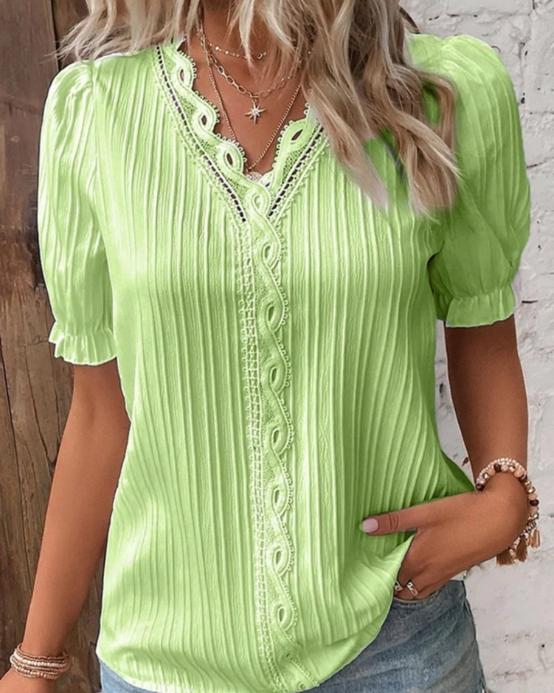Damen Strukturierte Bluse mit V-Ausschnitt – Klassische Bluse für Alltag, Büro und gepflegte Looks